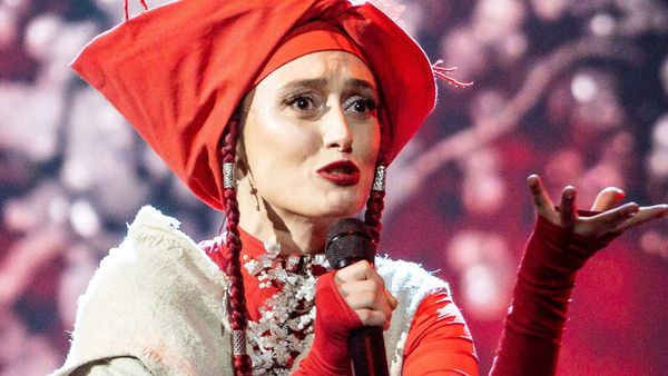 Alina Pash, reprezentanta Ucrainei la Eurovision, descalificată din cauza tensiunilor dintre Ucraina și Rusia. Ce regulă a &icirc;ncălcat artista?!