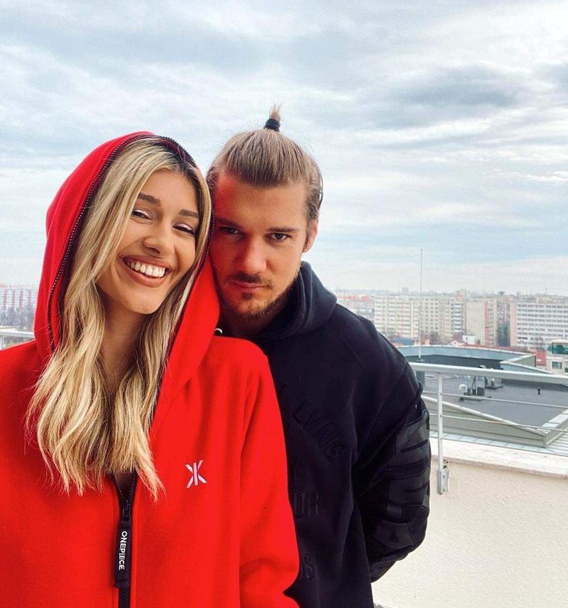 Alina Eremia a lansat piesa „20:29”