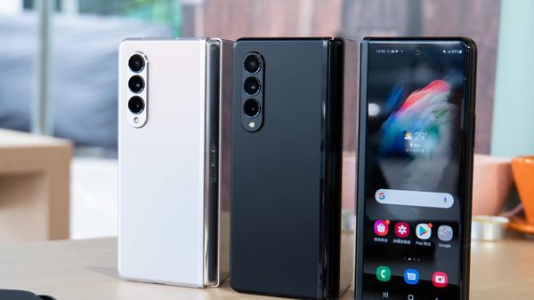 Telefoane care vor fi lansate în 2022