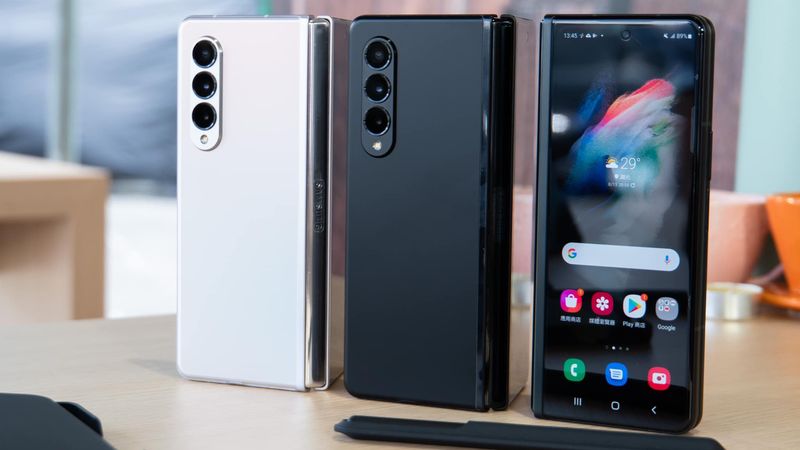 Telefoane care vor fi lansate &icirc;n 2022
