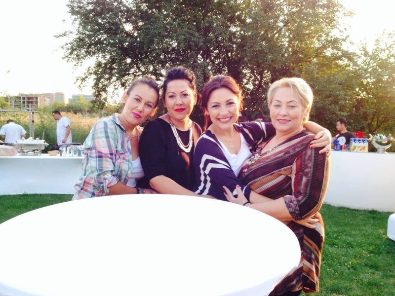 Cine sunt, de fapt, părinţii Andrei Măruţă?