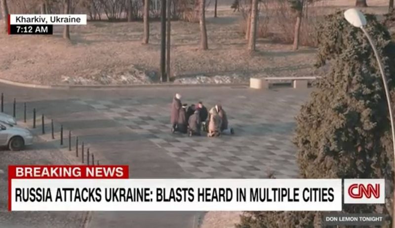  Imagini emoționante în Ucraina. Oamenii se strâng și se roagă pentru pace 