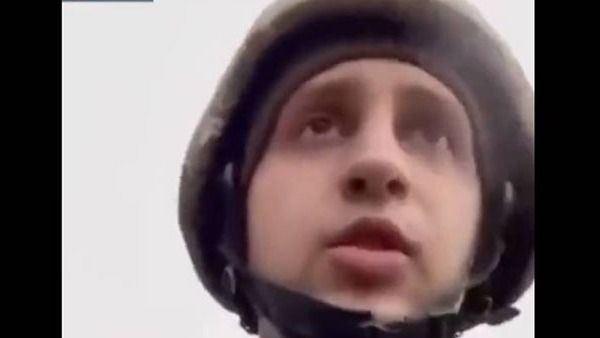 VIDEO: Un soldat ucrainean, mesaj emoționant pentru părinții săi, de pe c&acirc;mpul de luptă: &bdquo;Mami, tati, vă iubesc&rdquo;