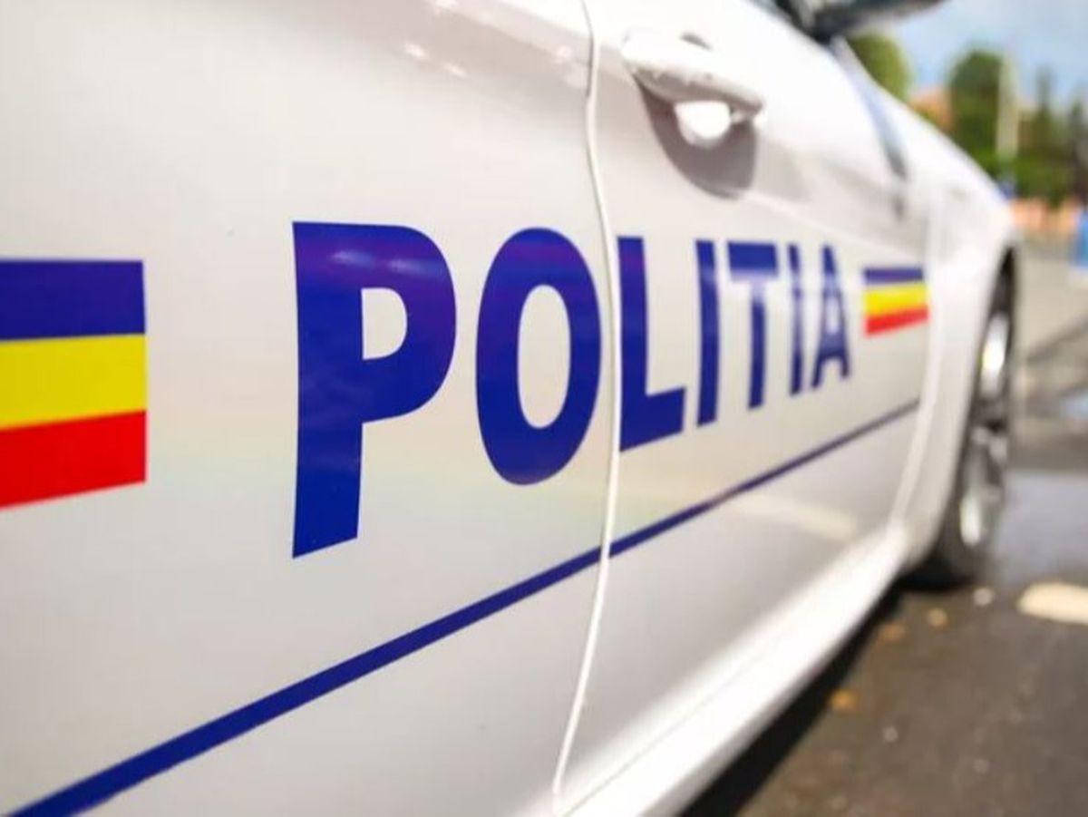 Cum a ajuns un bătrân de 70 de ani să plătească 300.000 de lei pentru servicii amoroase