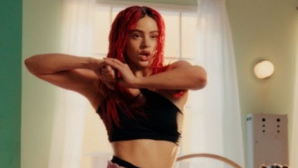 Rosalía a lansat „Chicken Teriyaki” - Versurile piesei aici