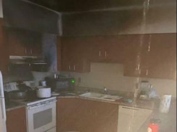 Dimineața Nebună: Un student a &icirc;ncercat să creeze combustibil de rachetă &icirc;n bucătăria din cămin - AUDIO