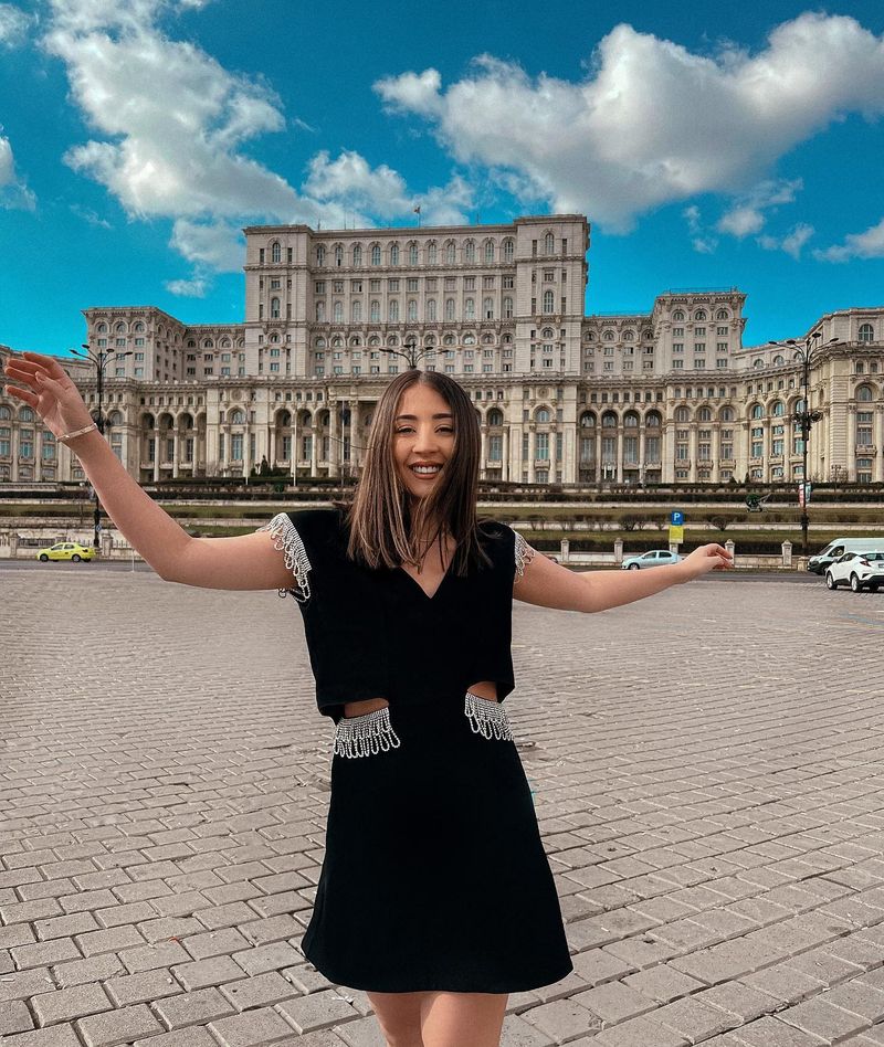 Nicole Cherry, la un pas de anxietate! Ce schimbări s-au produs în viața artistei de când a născut?!