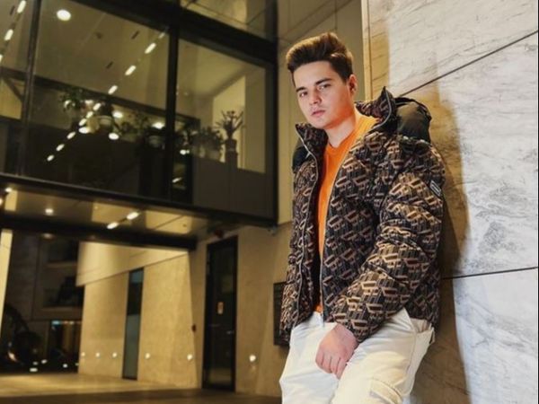 Selly, dezvăluiri inedite despre perioada copilăriei sale! Cum se comporta la școală cel mai urmărit vlogger?!: &bdquo;Eram de cele mai multe ori clovnul clasei&rdquo;