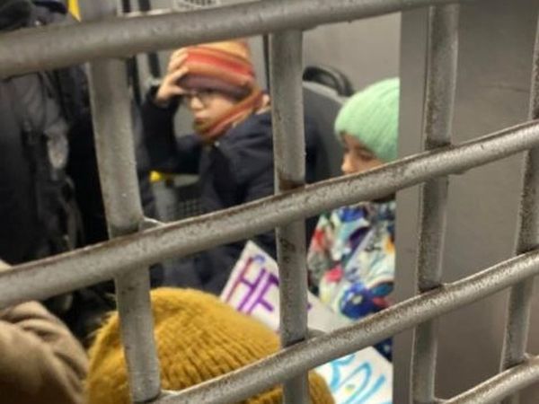 FOTO: Copii arestați &icirc;n Rusia, pentru că au protestat &icirc;mpotriva războiului și a președintelui Vladimir Putin: &bdquo;NU războiului"