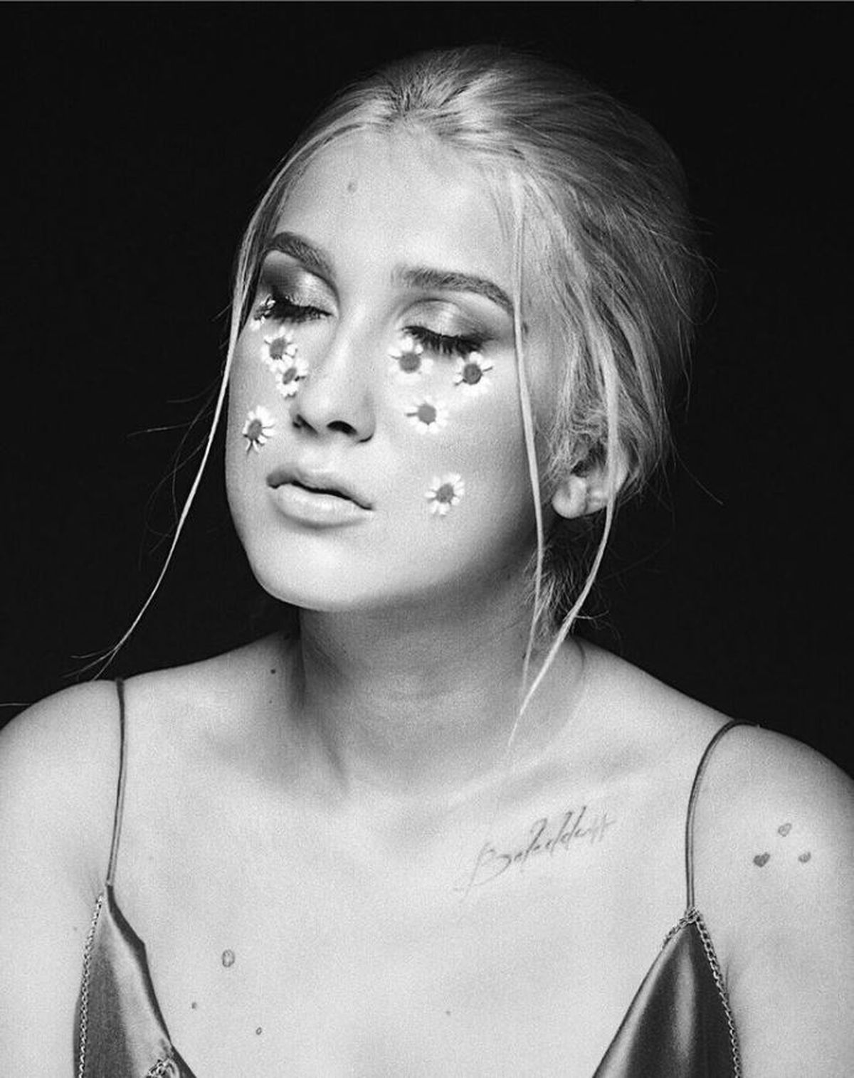 Adda amână lansarea albumului. Mesajul prin care și-a anunțat fanii: „Sper că binele va învinge”