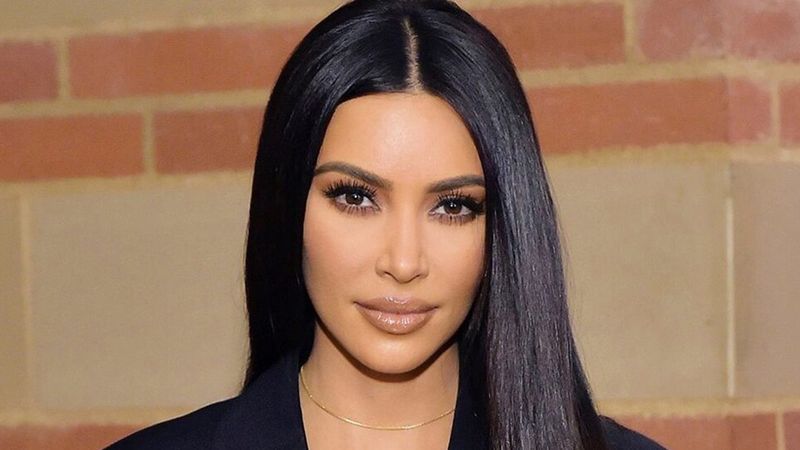 Kim Kardashian nu mai este soția rapperului Kanye West! Vedeta este o femeie singură, &icirc;n mod oficial