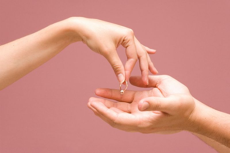 Dimineaţa Nebună | Cele mai ciudate motive de divorț. Audio