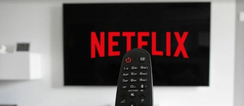 Netflix a oprit temporar toate proiectele şi achiziţiile viitoare din Rusia