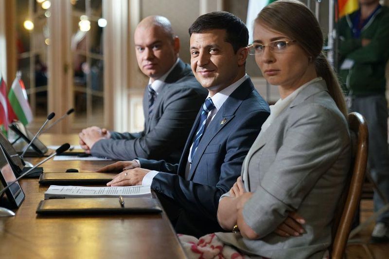 În slujba poporului”, serialul în care actualul preşedinte al Ucrainei joacă rolul principal, va fi disponibil pe VOYO