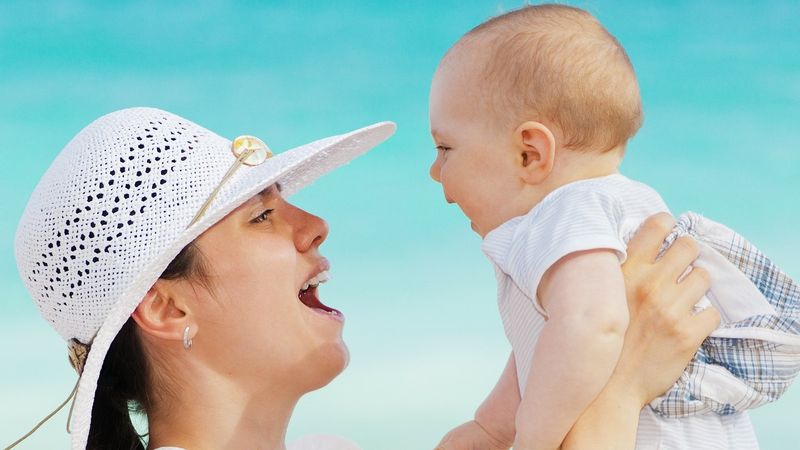 La mulţi ani de 8 Martie 2022! Mesaje, felicitări şi urări pentru Ziua Femeii