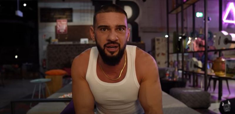 Dorian Popa a fost dat afară cu poliția dintr-un hotel din Frankfurt