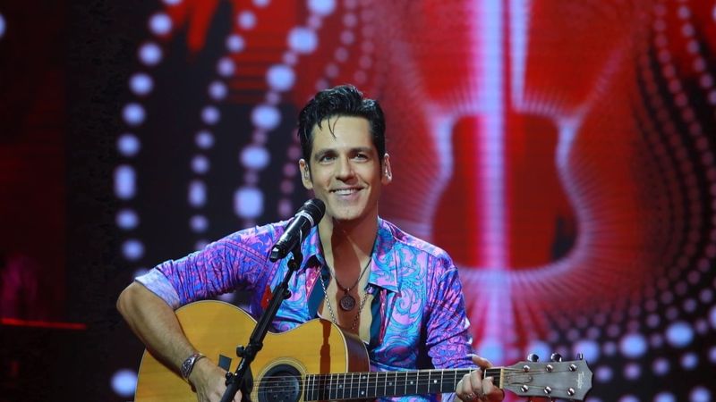 Ștefan Bănică, primele declarații despre turneul național &bdquo;Te iubesc, femeie!&rdquo;! Evenimentul va avea loc &icirc;n 8 orașe: &bdquo;Cadoul meu special pentru doamne și domnișoare&rdquo;