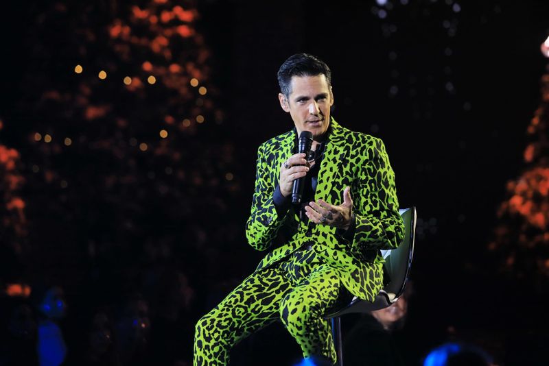 Ștefan Bănică Jr. pleacă în turneul național „Te iubesc, femeie!”