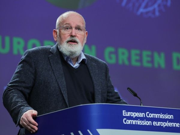 Dimineața Nebună | Frans Timmermans este de părere că fiecare dintre noi putem contribui la lupta &icirc;mpotriva lui Vladimir Putin prin consumul redus de gaze. Audio