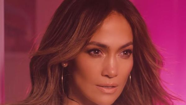 VIDEOCLIP: Jennifer Lopez - On My Way (TELYKast Remix) 