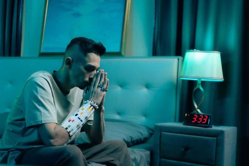 JUNO a lansat piesa „Cafea și tarot”