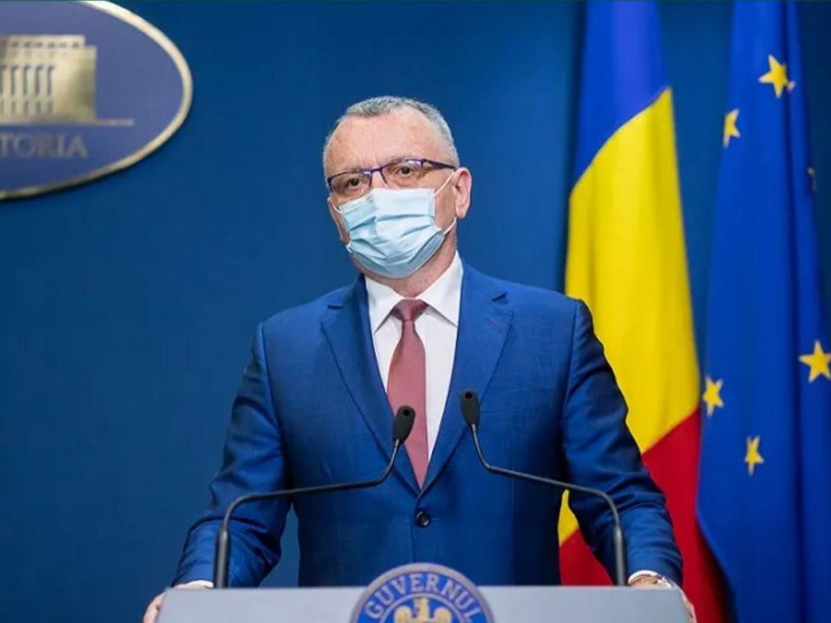 Profesorii din Ucraina care vor să lucreze în universitățile din România vor primi burse de până la 590 de euro pe lună