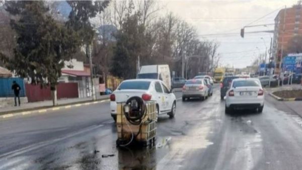 Un bărbat care a cumpărat 1.000 de litri de motorină s-a răsturnat cu rezervorul la ieșirea din benzinărie! Românul riscă sancțiuni severe