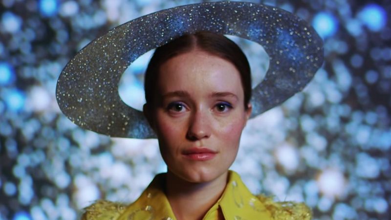 Sigrid a lansat piesa „It Gets Dark”