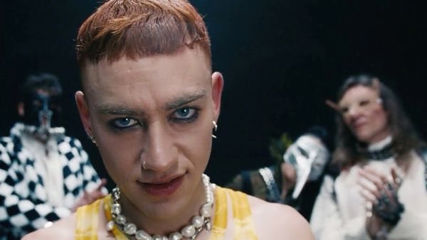 Years & Years și Dj Recard au lansat videoclipul piesei „Hallucination”