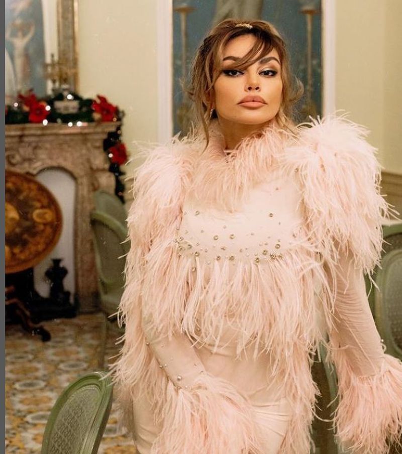 Au apărut primele imagini cu Mădălina Ghenea și Ed Westwick de pe platourile de filmare ale thrillerului „Deep Fear”