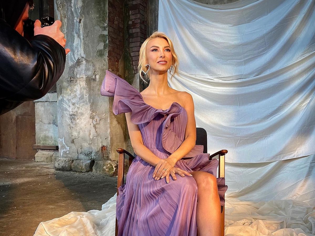 Andreea Bălan s-a accidentat la filmările noului videoclip