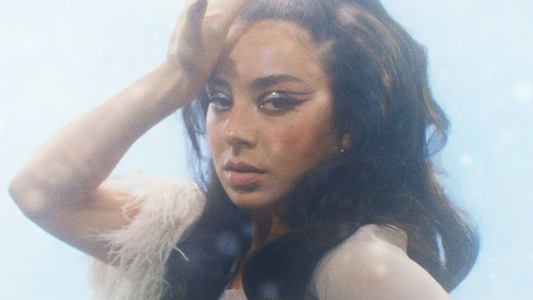 Charli XCX a lansat &bdquo;Every Rule&rdquo; - Versurile piesei aici