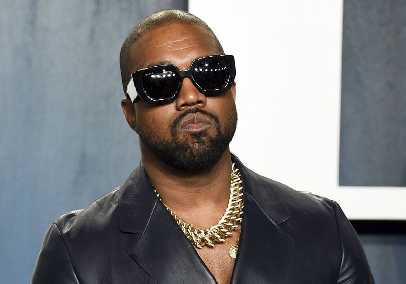 Motivul pentru care Kanye West a fost suspendat temporar de pe Instagram