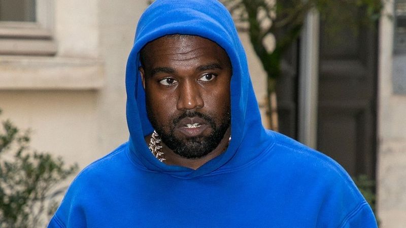Motivul pentru care rapperul Kanye West a fost exclus din lista artiștilor care vor c&acirc;nta la Premiile Grammy 2022