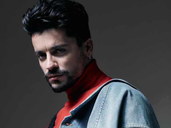 WRS s-a luptat cu depresia! Cum a reușit reprezentantul Rom&acirc;niei la Eurovision să treacă peste momentele dificile?!: &bdquo;Nu ieșeam cu zilele din casă&rdquo;
