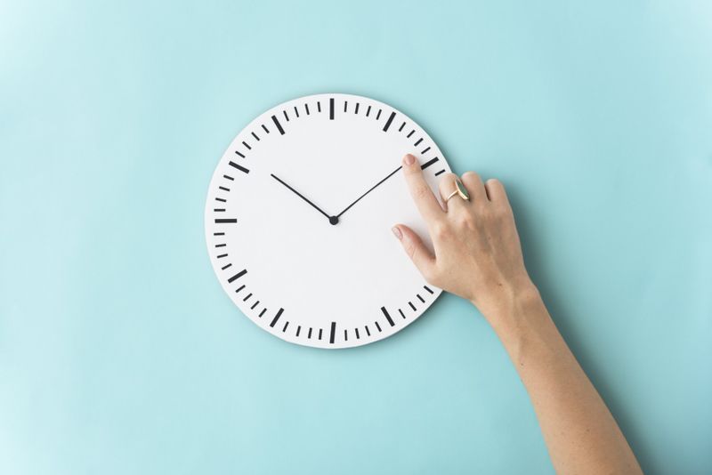 Ora de vară 2022 Când se schimbă ora în România şi cum trebuie să ne potrivim ceasurile