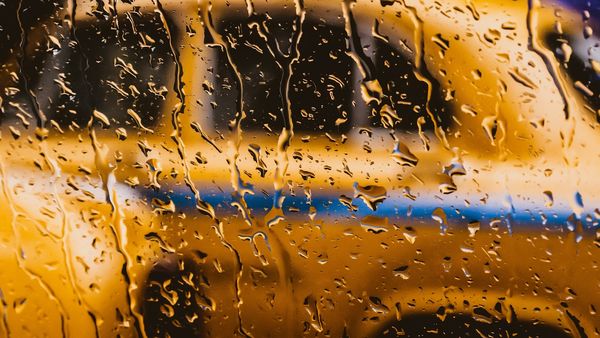 Dimineața Nebună. Mișu și Cosmin, urare pentru taximetriști în direct, de ziua taximetriștilor. Audio