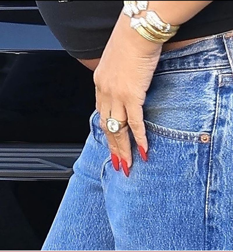 Rihanna a primit inelul de logodnă de la ASAP Rocky?! Bijuteria care a alimentat zvonurile