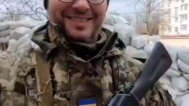 Soldat ucrainean, mesaj emoționant pentru Rom&acirc;nia! Ce a transmis bărbatul aflat &icirc;n război?!: &bdquo;Mulţumim foarte mult pentru că ne protejaţi copiii şi femeile&rdquo;