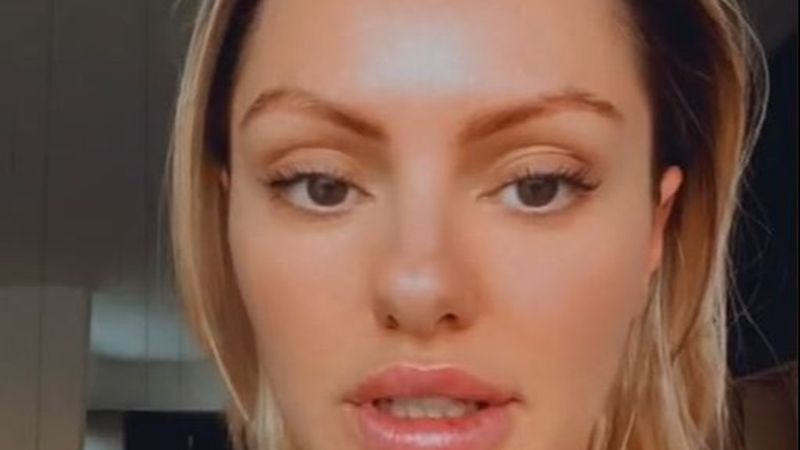 Alexandra Stan a răbufnit pe internet! Artista, mesaj dur pentru cei care o critică: &bdquo;Nu vreau niciun hate pe pagina mea! Nu ești obligat să mă urmărești!