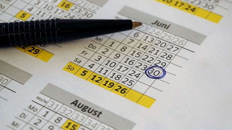 Zile libere 2022: Ce mini-vacanţe vor avea românii în următoarele luni?