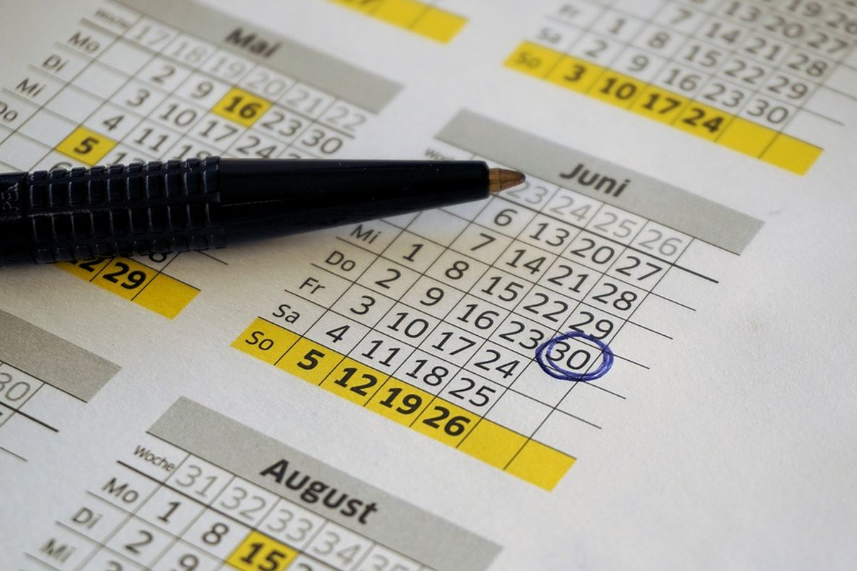 Zile libere 2022 Ce mini-vacanţe vor avea românii în următoarele luni