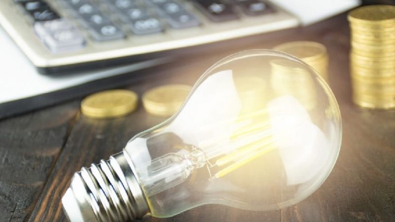 Cum poţi să faci economii la factura de energie? Sfaturi practice
