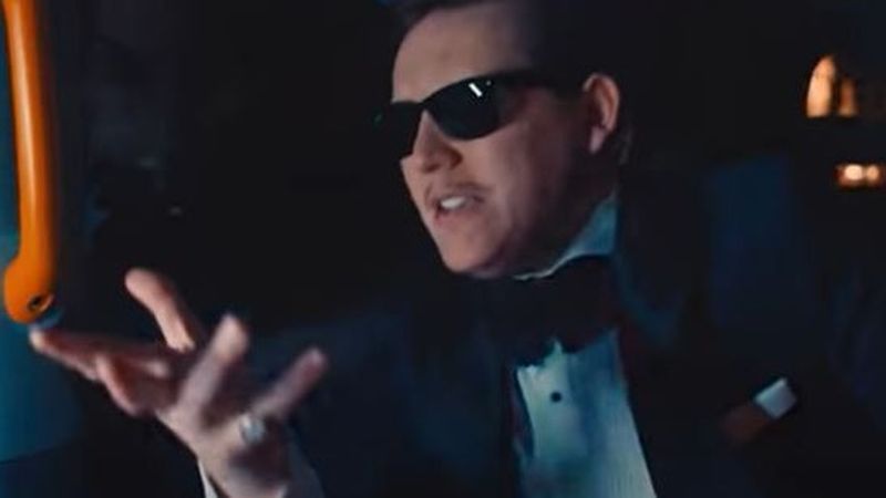 What's UP a lansat piesa &bdquo;Ruine&rdquo;