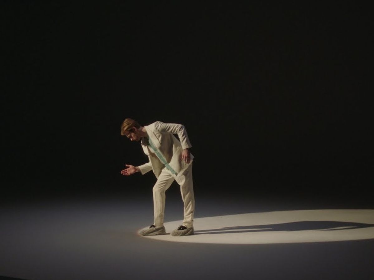 FINNEAS a lansat „Naked”