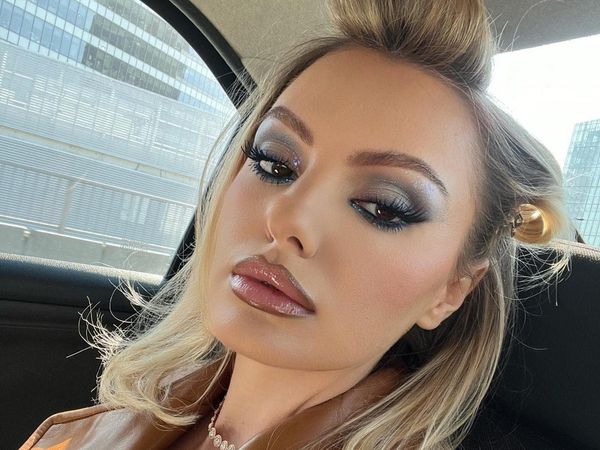 Alexandra Stan, un nou mesaj dur pentru hateri! Artista nu s-a mai putut abține și a răbufnit &icirc;n mediul online: &bdquo;Chiar m-am răzvrătit! Sunt prea mulți frustrați&rdquo;