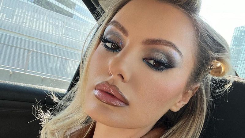 Alexandra Stan, un nou mesaj dur pentru hateri! Artista nu s-a mai putut abține și a răbufnit &icirc;n mediul online: &bdquo;Chiar m-am răzvrătit! Sunt prea mulți frustrați&rdquo;