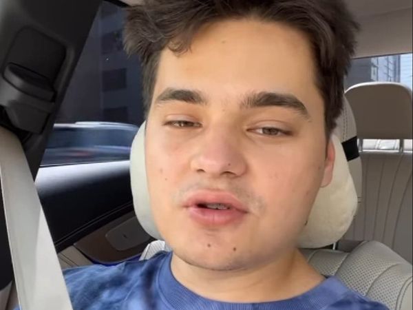 Selly și-a &icirc;ngrijorat fanii, după ce a ajuns de urgență la spital! Ce a pățit vloggerul?!: &bdquo;N-am mai fost at&acirc;t de distrus și at&acirc;t de slăbit fizic&rdquo;