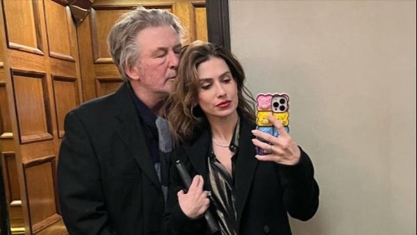 Alec Baldwin va deveni tată pentru a opta oară! Anunțul făcut de soția actorului, Hilaria Baldwin: „Este o binecuvântare şi un dar nepreţuit în aceste vremuri nesigure”