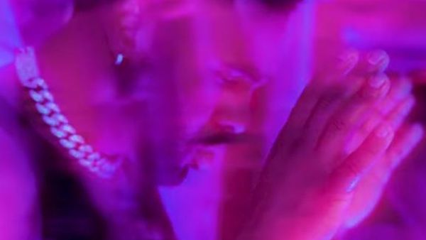 Robinson, Jason Derulo și Rema au lansat videoclipul piesei „Ayo Girl (Fayahh Beat)” -VERSURI